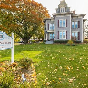 Sutherland House Victorian Bed And Breakfast